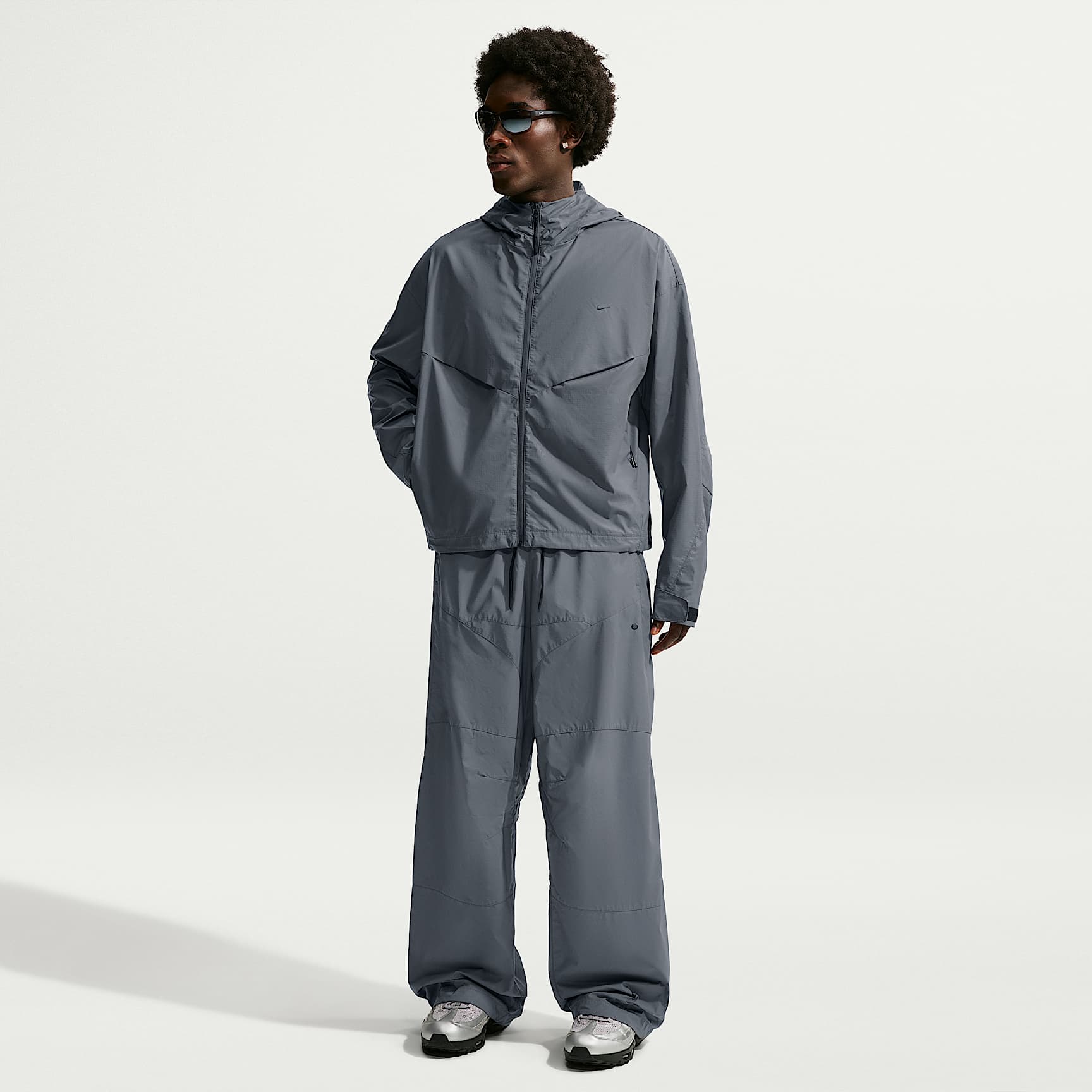 Nike Tech Men's Loose Reflective Pants. Nike.com